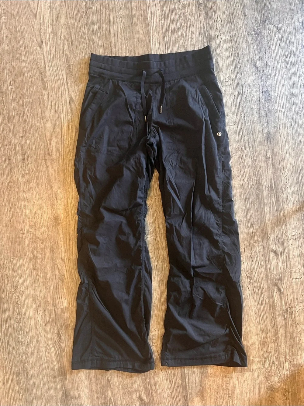 Lululemon Dance Studio Black Drawstring Wide-Leg Jogger Pants - Women - Picture 2 of 6